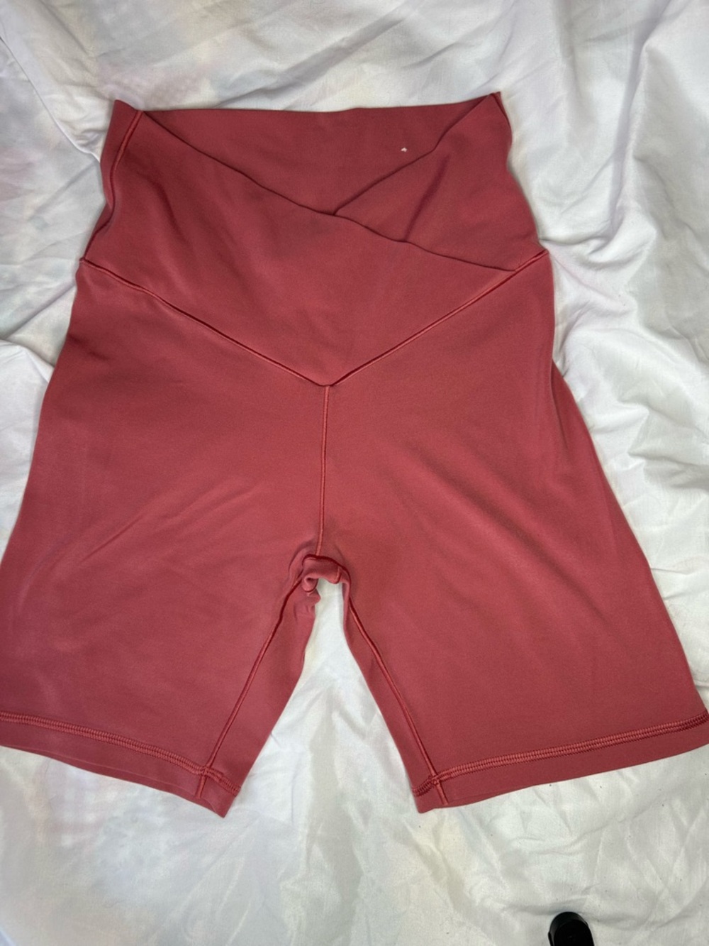 aerie High-Rise V-Waist Bike Shorts in Dusty Rose
